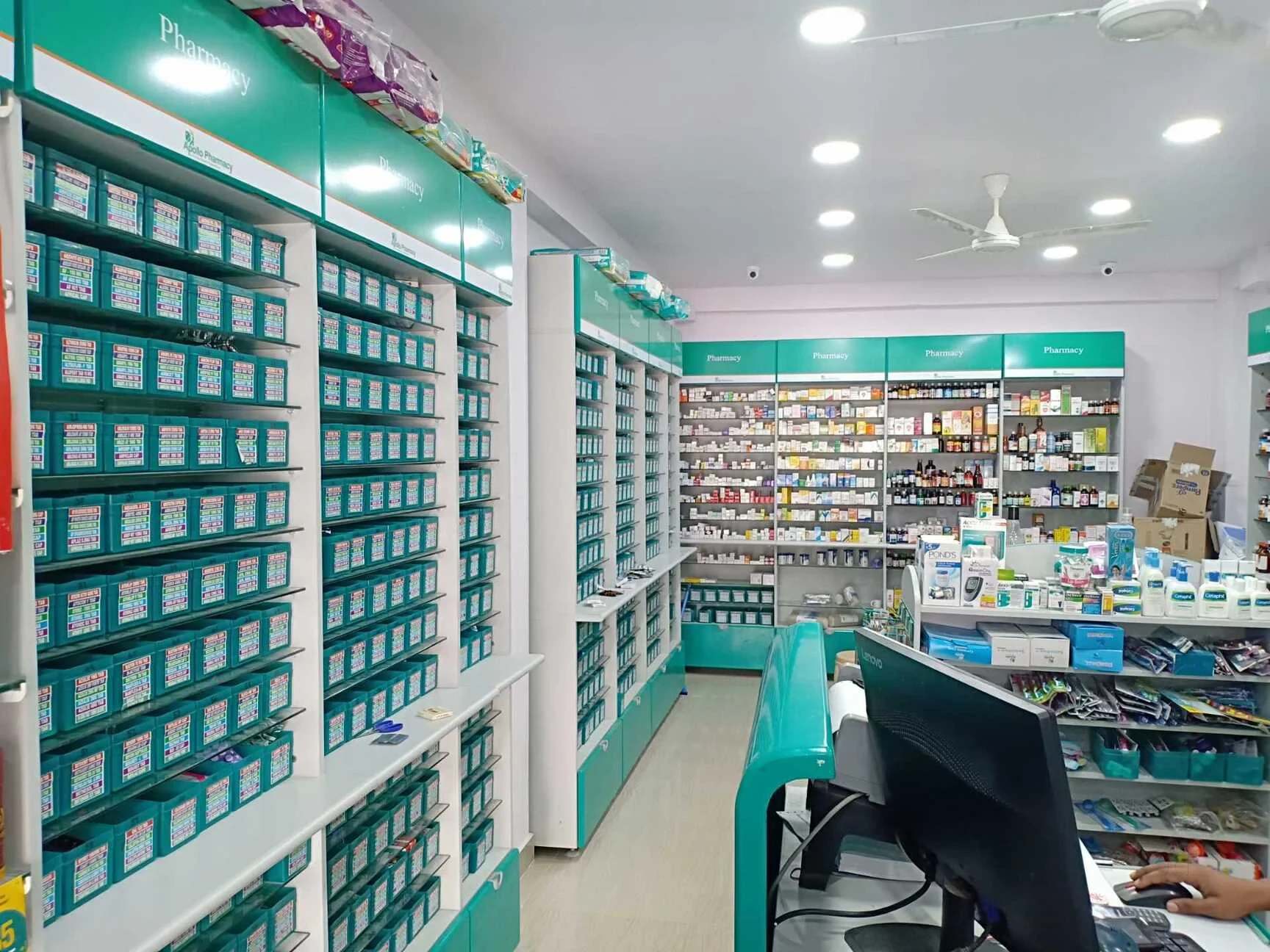 Apollo Medicos